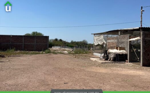 TERRENO CON CASA EN VENTA EN GRANJAS MICAS