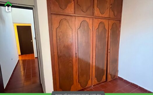 CASA EN VENTA EN COL. REAL DEL SOL
