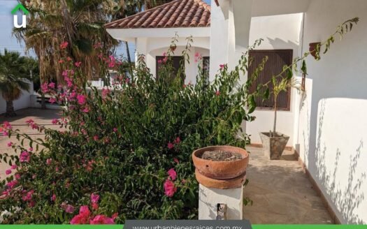 ¡CASA EN VENTA FRENTE AL MAR EN LAS BOCAS, SONORA!